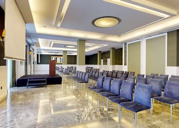 Hotel Colón Gran Meliá - The Leading Hotels of the World